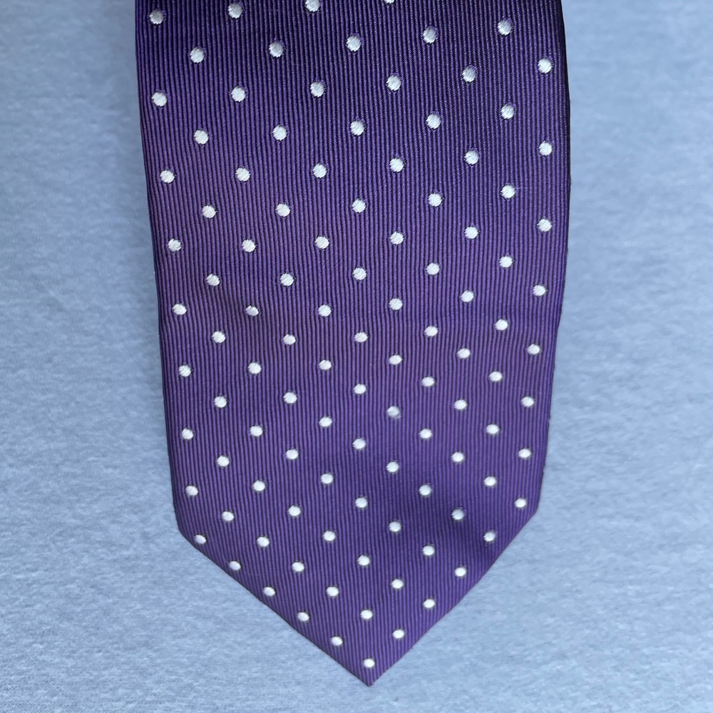 Express Purple Polka Dot Tie 2 3/4in W 59in L 100% Silk